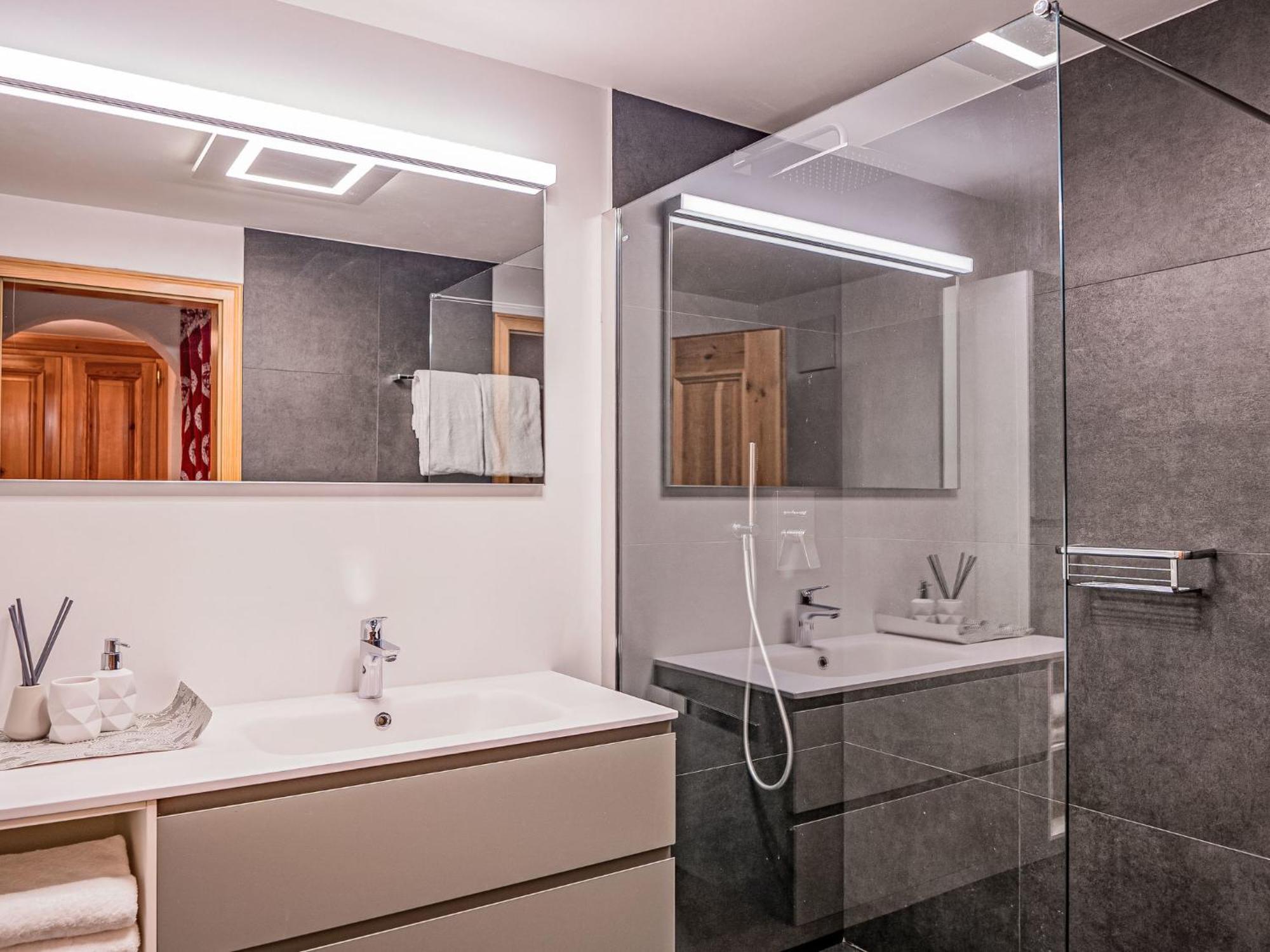 Apartment Chesa Vadret Surlej By Interhome Exterior photo